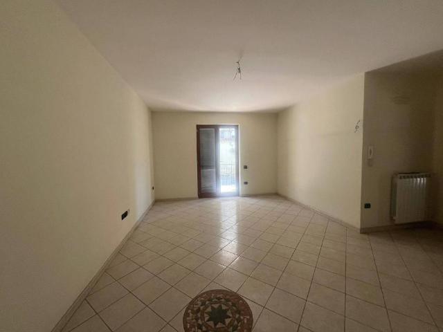 Appartamento in vendita a Casapozzano, Orta Di Atella