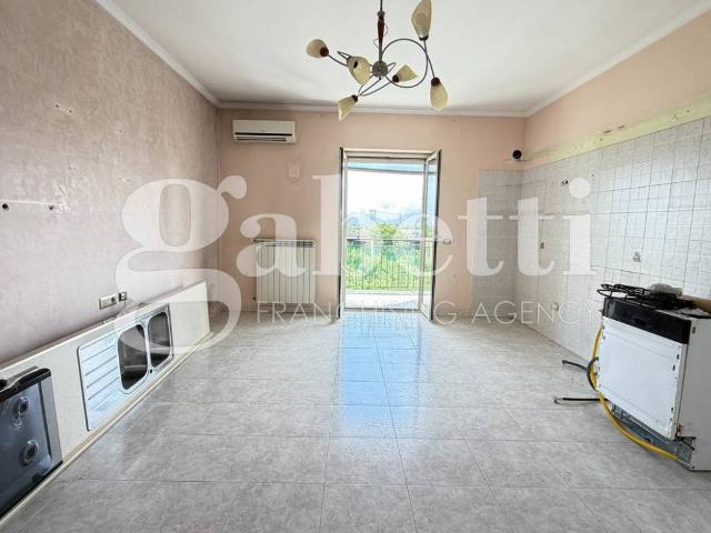 Appartamento in vendita a Orta di Atella, Caserta