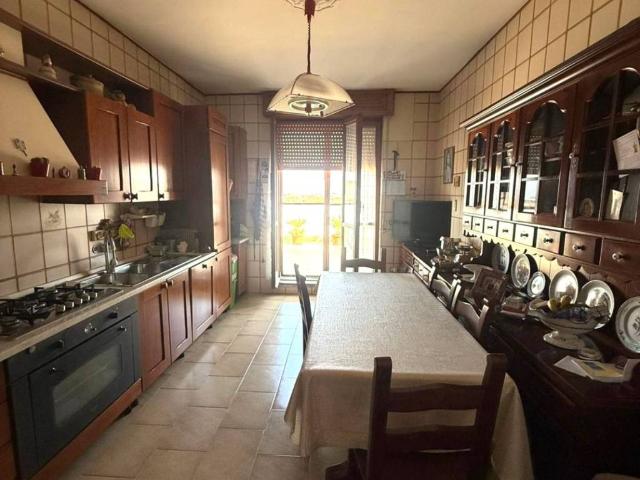 Appartamento in vendita a Orta di Atella, Caserta