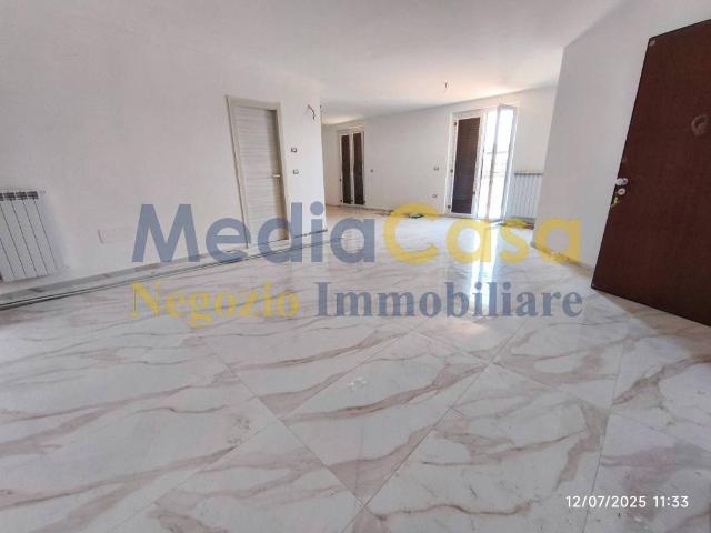Appartamento in vendita a Orta Di Atella, Campania