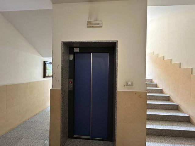 Appartamento in vendita a Casapozzano, Orta Di Atella