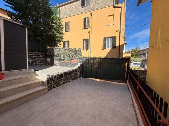 Appartamento in vendita a Orte Scalo - Parco delle Ginestre, Orte