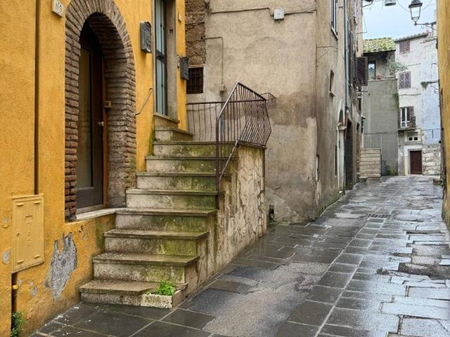 Appartamento in vendita a Petignano, Orte