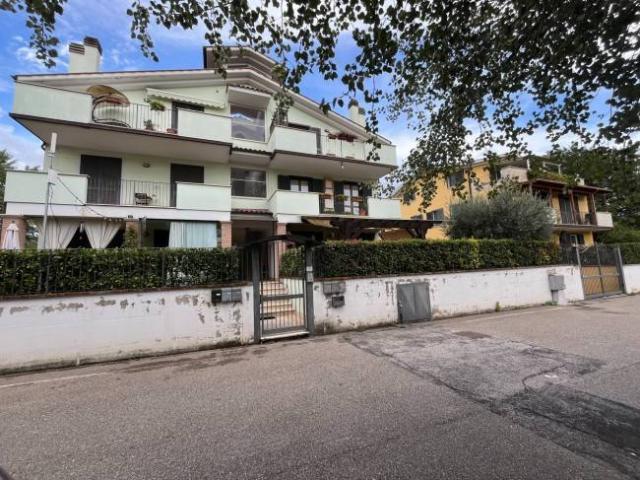 Appartamento in vendita a Petignano, Orte