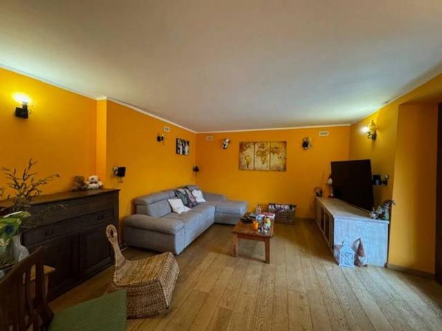 Appartamento in vendita a Ortignano, Ortignano Raggiolo