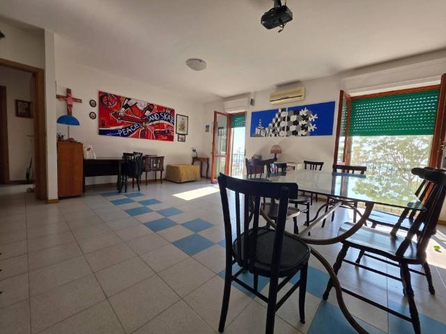 Appartamento in vendita a Ortona, Abruzzo