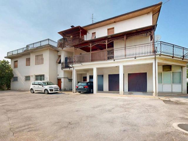 Appartamento in vendita a Osimo Stazione, Osimo
