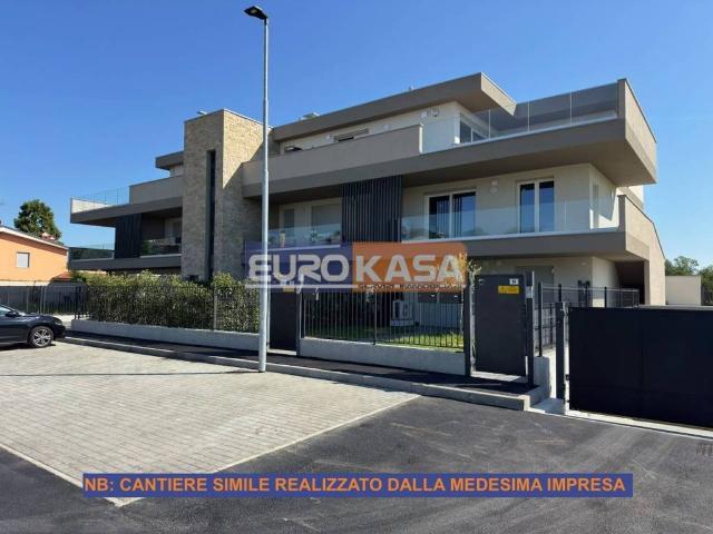 Appartamento in vendita a Osio Sopra, Lombardia