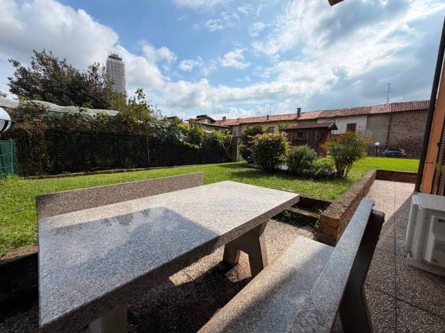 Appartamento in vendita a Osio Sopra, Bergamo