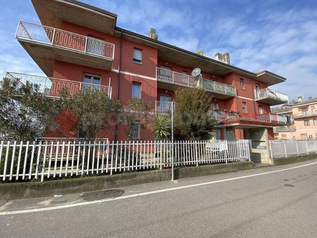 Appartamento in vendita a Osio Sotto, Lombardia