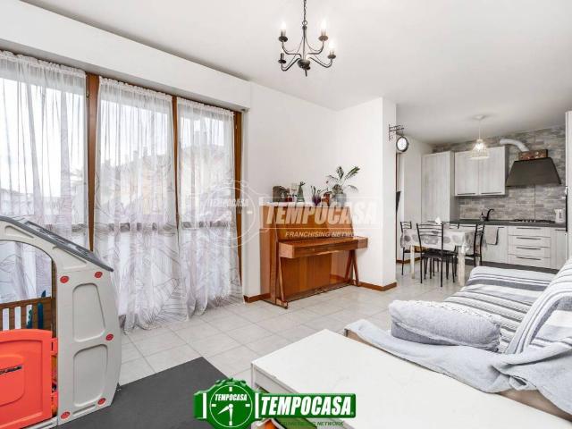 Appartamento in vendita a Osio Sotto, Lombardia