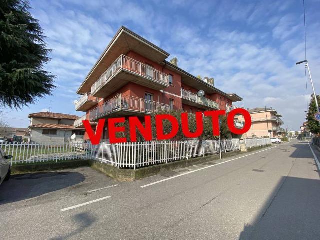 Appartamento in vendita a Osio Sotto, Lombardia