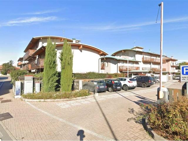 Appartamento in vendita a Osio Sotto, Lombardia