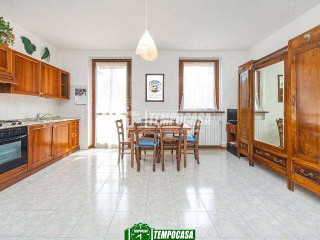Appartamento in vendita a Osio Sotto, Lombardia