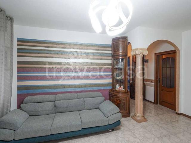 Appartamento in vendita a Osio Sotto, Lombardia
