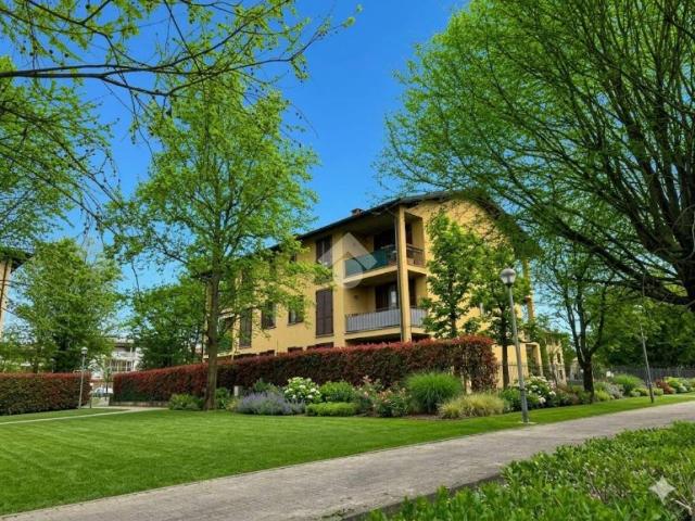 Appartamento in vendita a Osnago, Lombardia