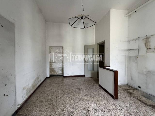 Appartamento in vendita a Osnago, Lombardia