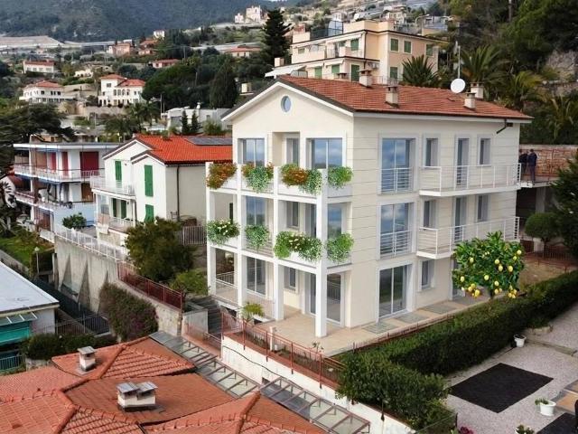 Appartamento in vendita a Ospedaletti, Liguria