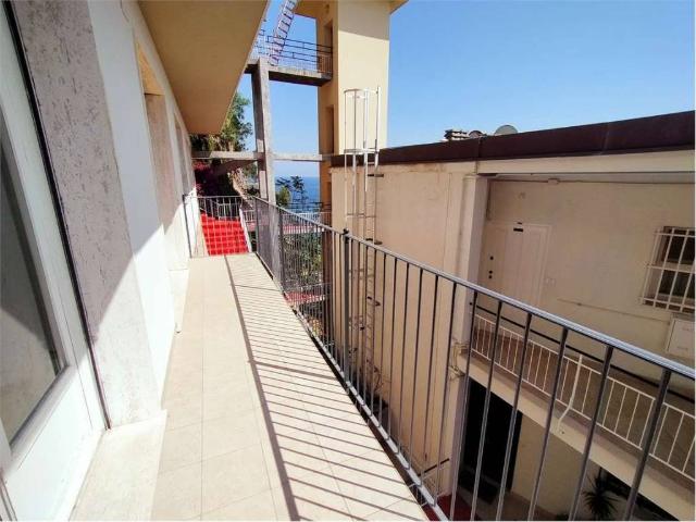 Appartamento in vendita a Ospedaletti, Liguria