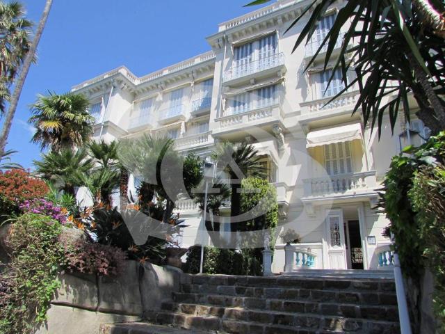 Appartamento in vendita a Ospedaletti, Liguria