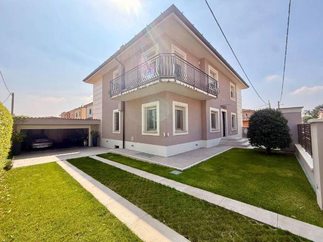 Villa Indipendente in vendita a Ospitaletto, Lombardia