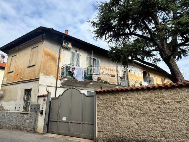 Appartamento in vendita a Ossona, Milano