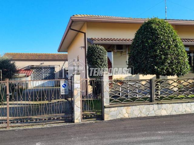 Villa Indipendente in vendita a San Giovanni, Ostellato