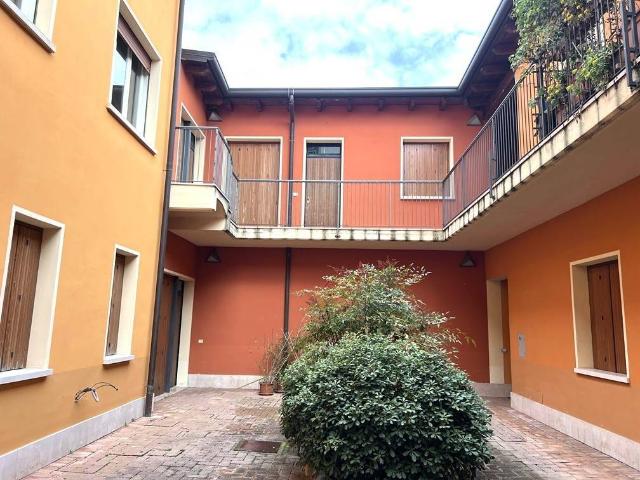 Appartamento in vendita a Ostiglia, Lombardia