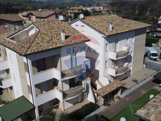 Appartamento in vendita a Casine, Marche