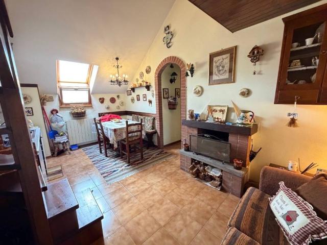 Appartamento in vendita a Ovindoli, Abruzzo
