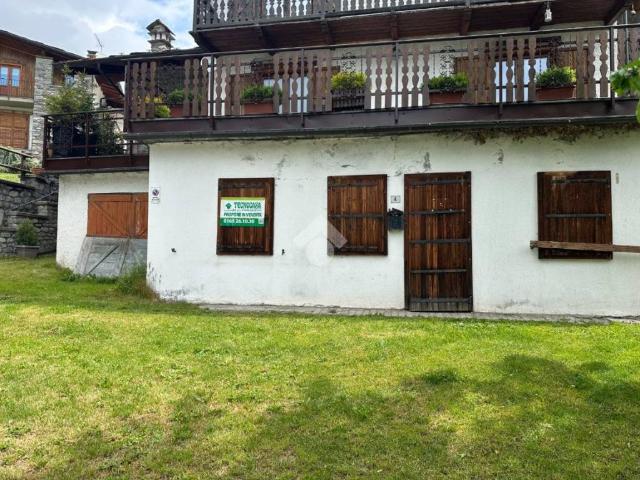 Appartamento in vendita a Oyace, Aosta