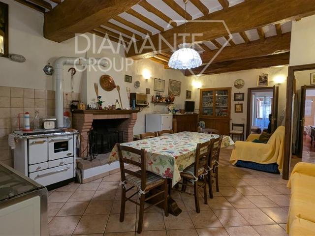 Appartamento in vendita a Paciano, Umbria