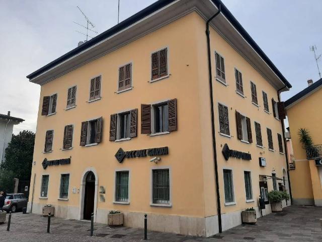Appartamento in vendita a Padenghe Sul Garda, Lombardia