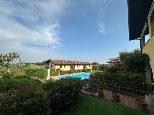 Appartamento in vendita a Padenghe Sul Garda, Lombardia