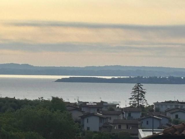 Appartamento in vendita a Padenghe Sul Garda, Lombardia