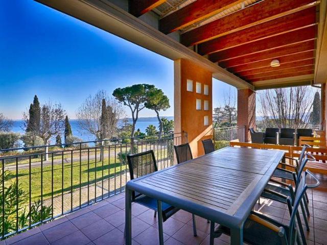 Appartamento in vendita a Padenghe Sul Garda, Lombardia