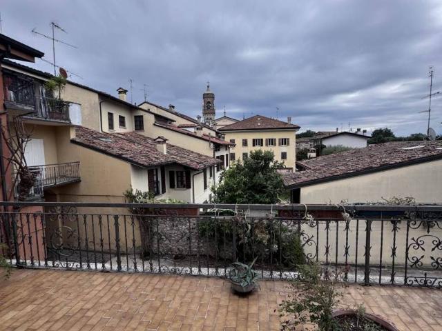 Appartamento in vendita a Padenghe Sul Garda, Brescia