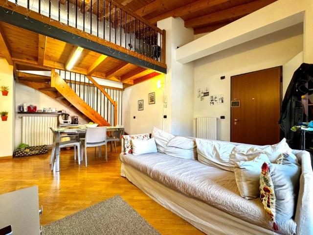 Appartamento in vendita a Padenghe Sul Garda, Lombardia