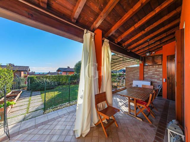 Appartamento in vendita a Padenghe Sul Garda, Lombardia