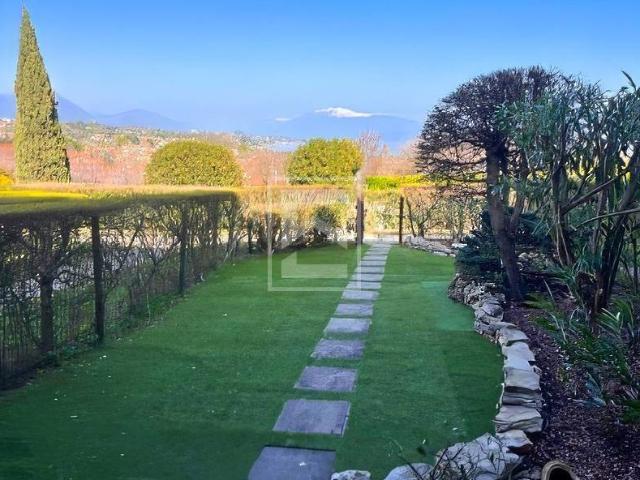 Appartamento in vendita a Padenghe Sul Garda, Lombardia