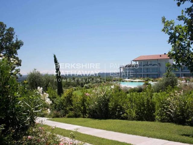 Appartamento in vendita a Padenghe Sul Garda, Lombardia