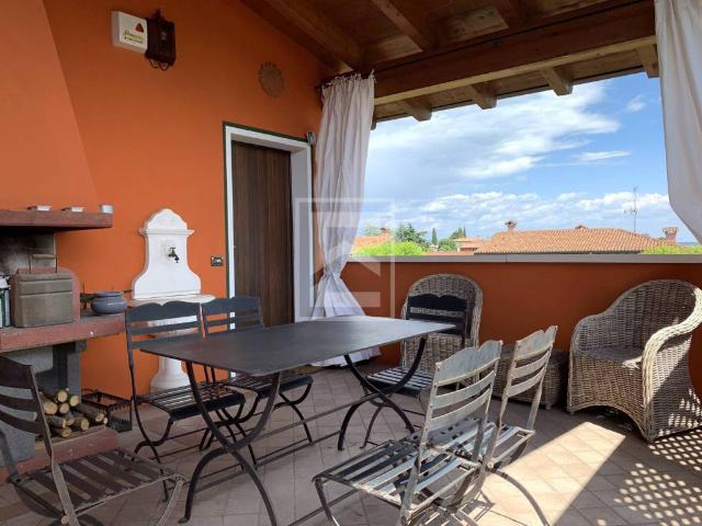 Appartamento in vendita a Padenghe Sul Garda, Lombardia