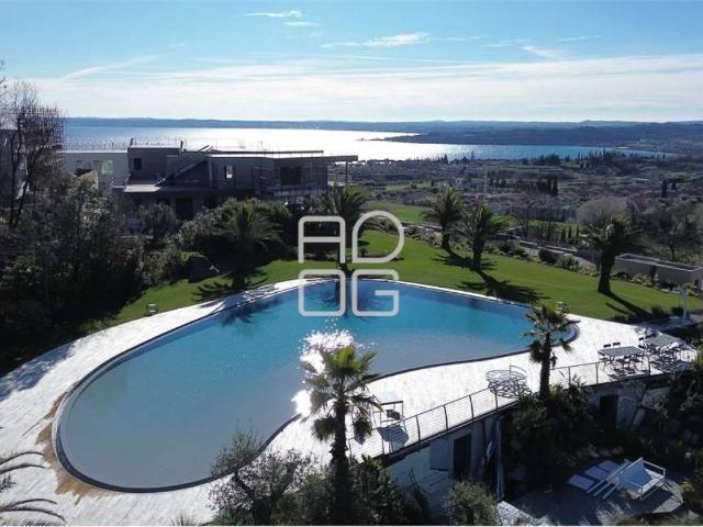 Appartamento in vendita a Padenghe Sul Garda, Lombardia