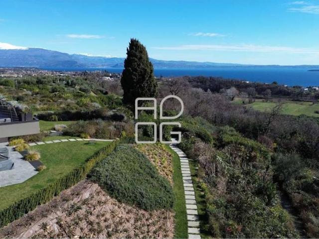 Appartamento in vendita a Padenghe Sul Garda, Lombardia