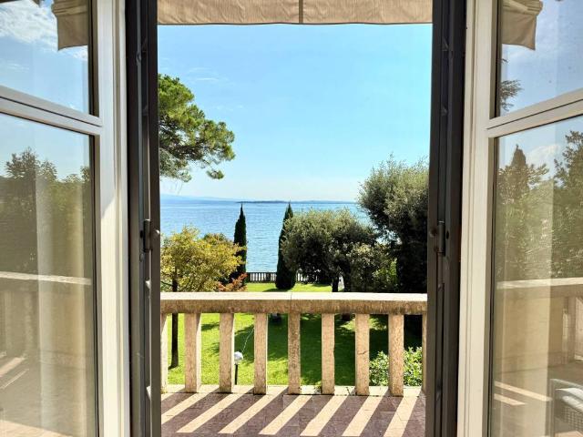 Appartamento in vendita a Padenghe Sul Garda, Brescia