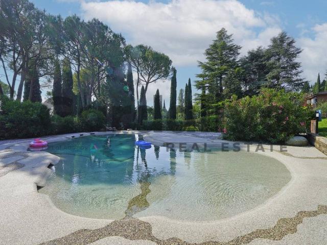 Appartamento in vendita a Padenghe Sul Garda, Lombardia