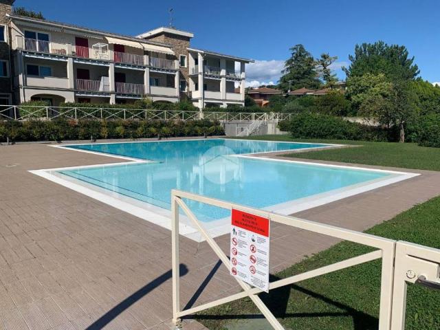 Appartamento in vendita a Padenghe Sul Garda, Brescia