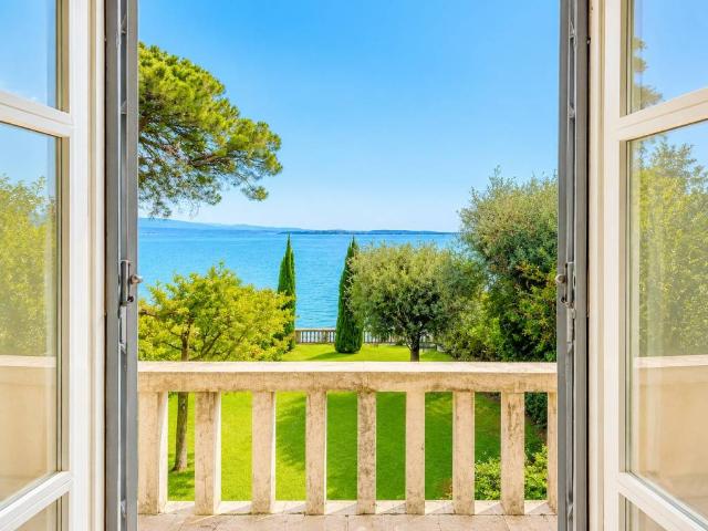 Appartamento in vendita a Padenghe Sul Garda, Lombardia