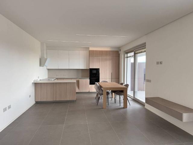 Appartamento in vendita a Padenghe Sul Garda, Lombardia