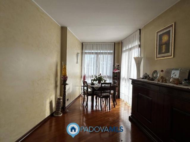 Appartamento in vendita a Padova, Veneto